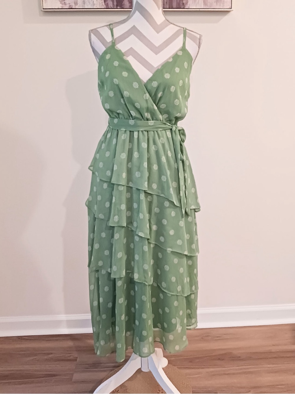 Lauren Conrad Dresses/Lauren Conrad 
Polka Dot Midi Dress